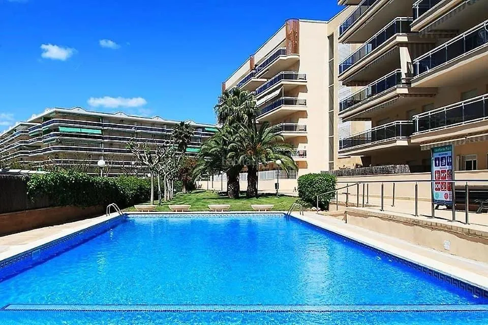 APPART STANDING 2 chambres 2SDB clim PISCINE PARKING WIFI TERRASSE 21m2 LOCAL VELO Port-Aventura, plage, centre Salou 0*,  Espagne